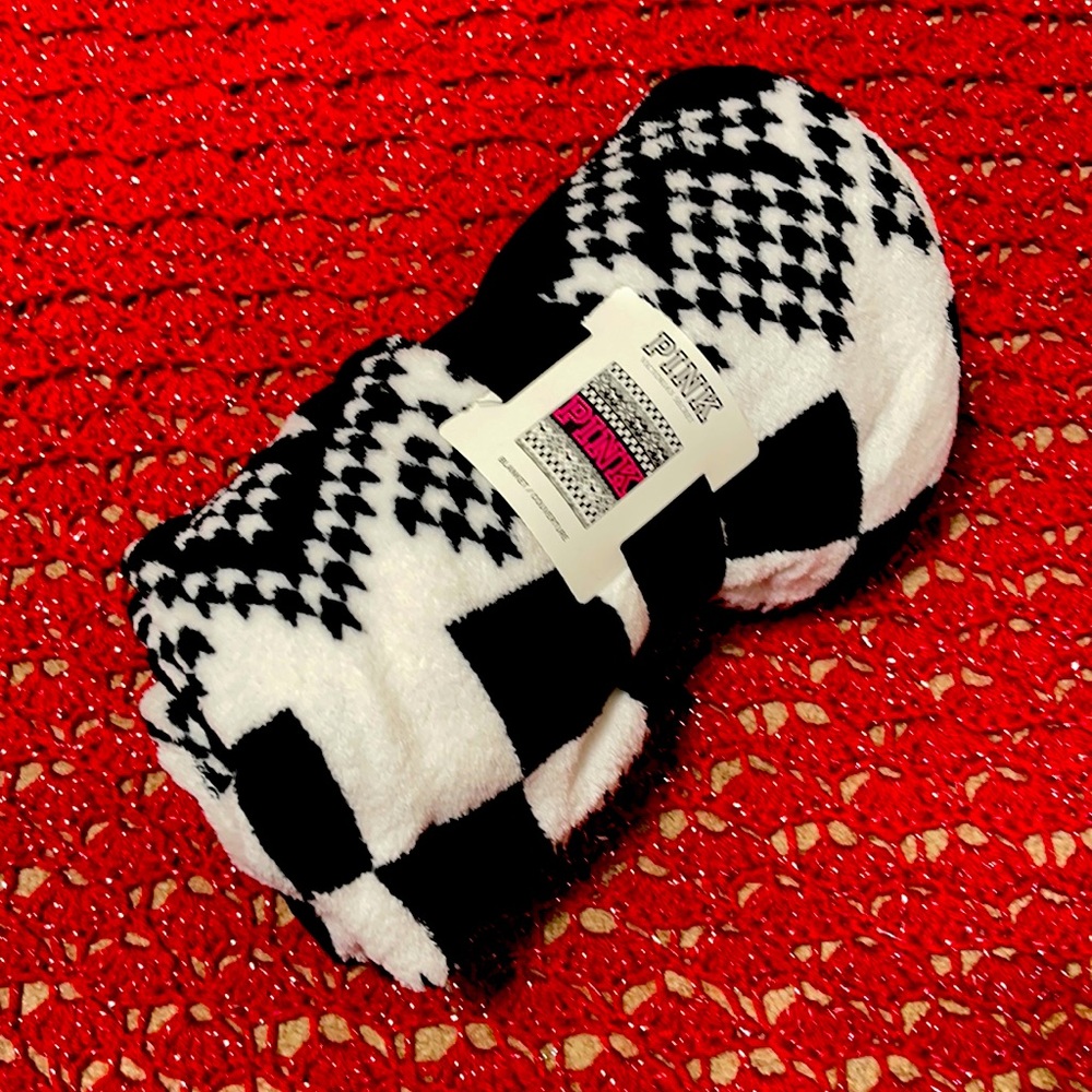 Victoria Secret PINK Fleece Throw Blanket